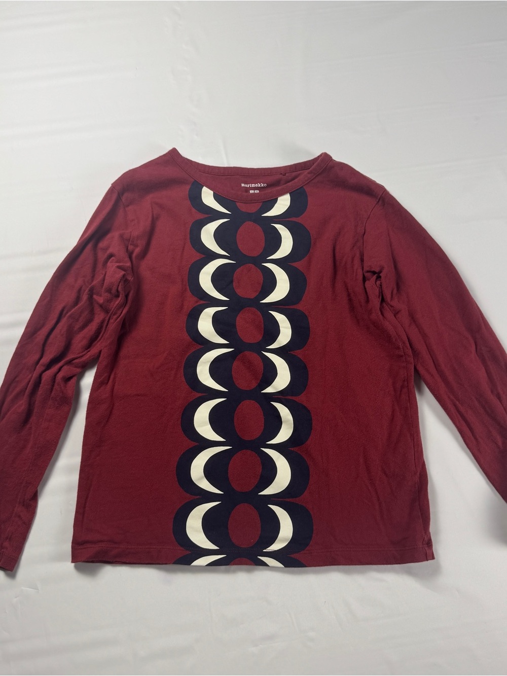 ✨ Uniqlo x Marimekko Girls Burgundy Kaivo Wave Long Sleeve Tee 9/10 🍷 ✨